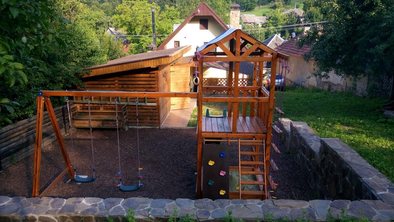 Ecolodge Novoselitsa  외부 사진